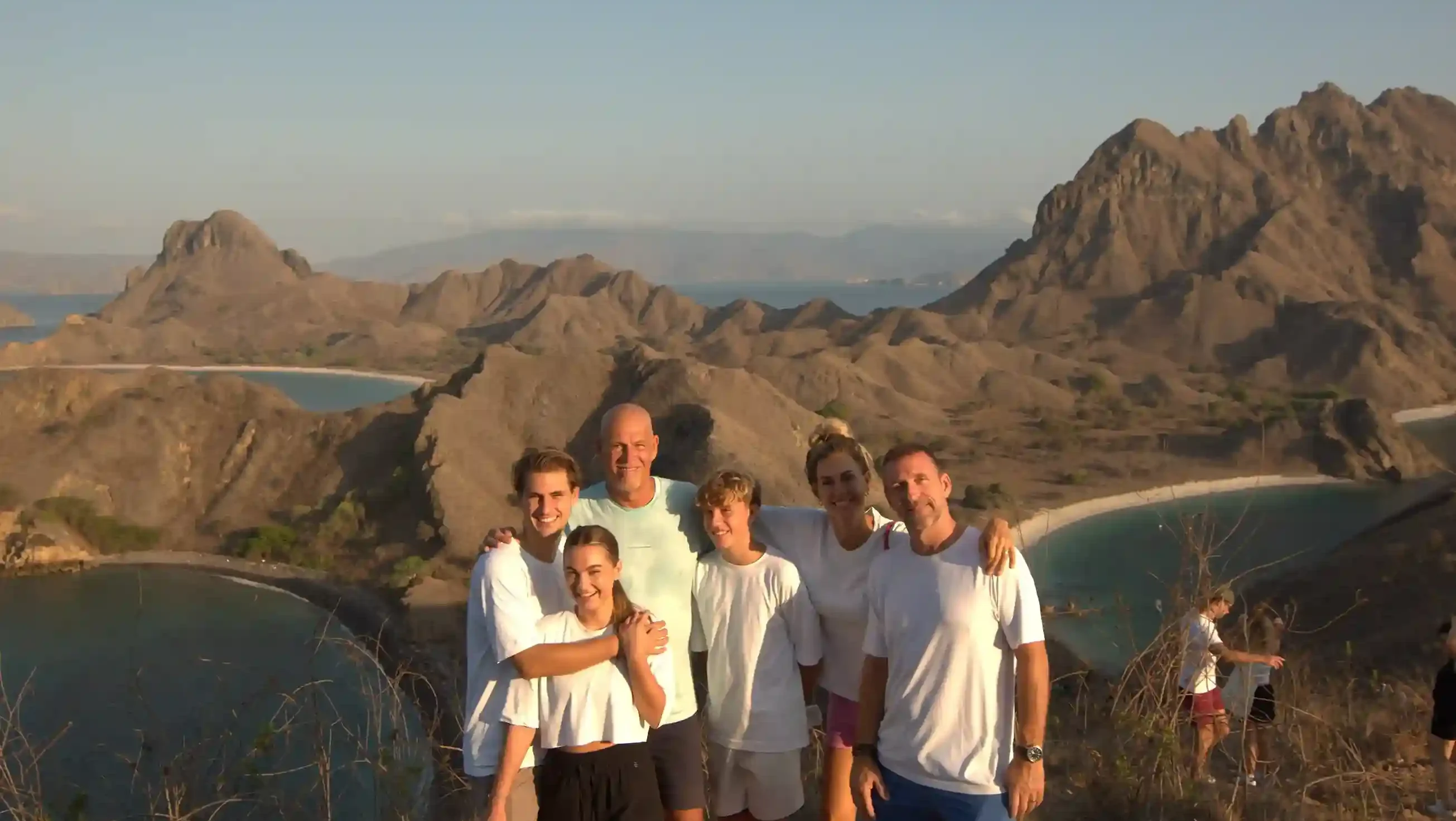 Contact Komodo Cruise